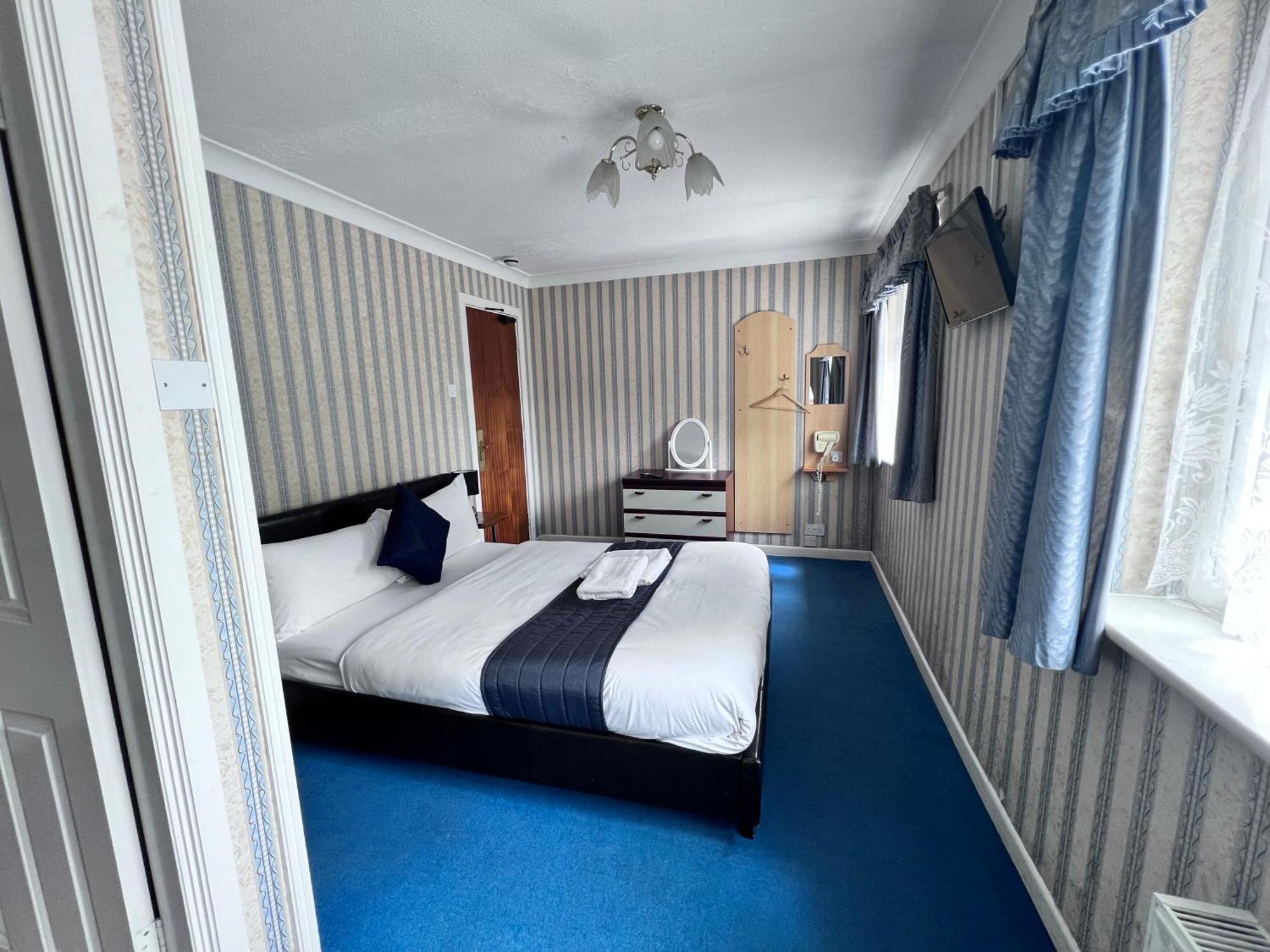 All Seasons Gatwick Guest House & Parking Horley Exterior foto
