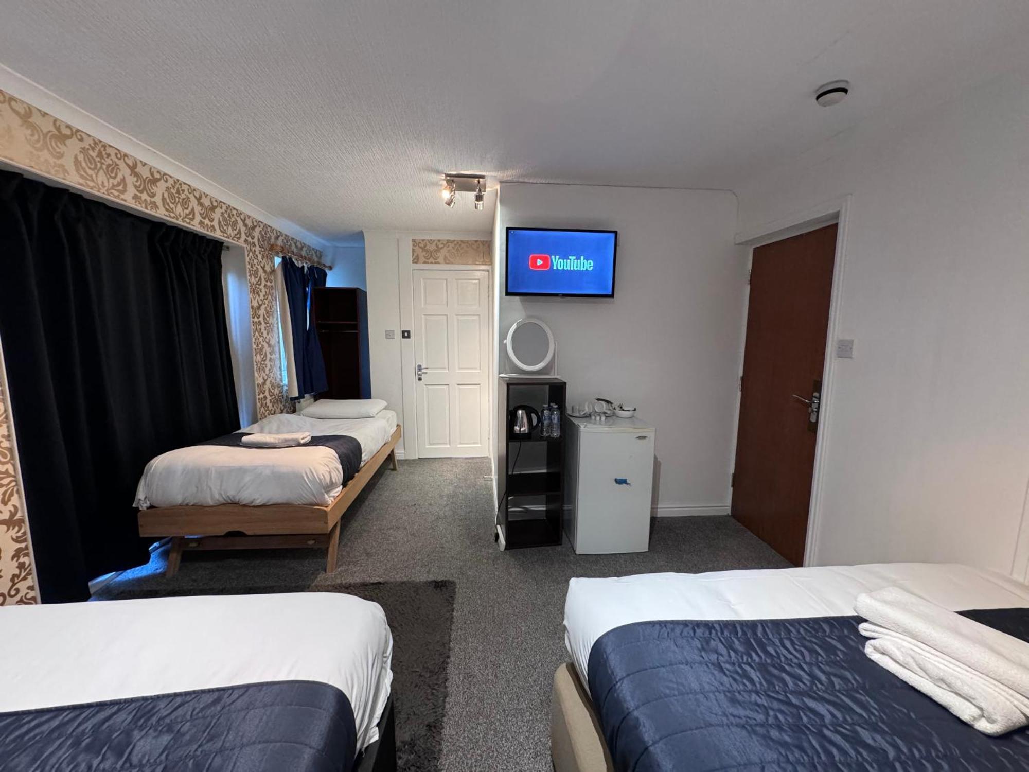 All Seasons Gatwick Guest House & Parking Horley Exterior foto