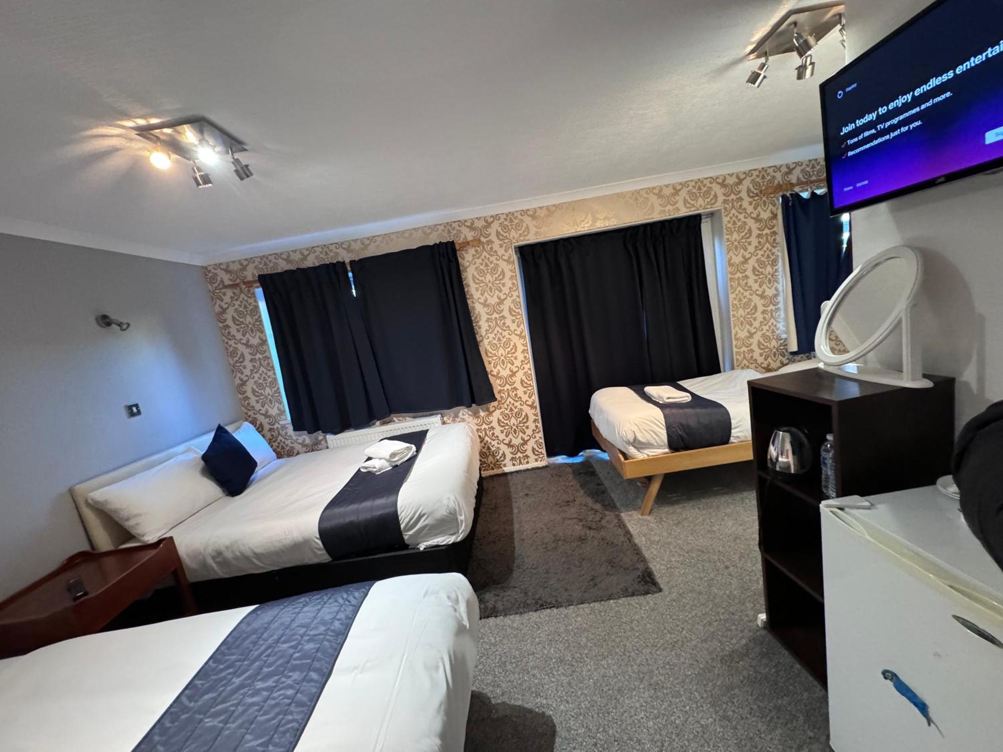 All Seasons Gatwick Guest House & Parking Horley Exterior foto