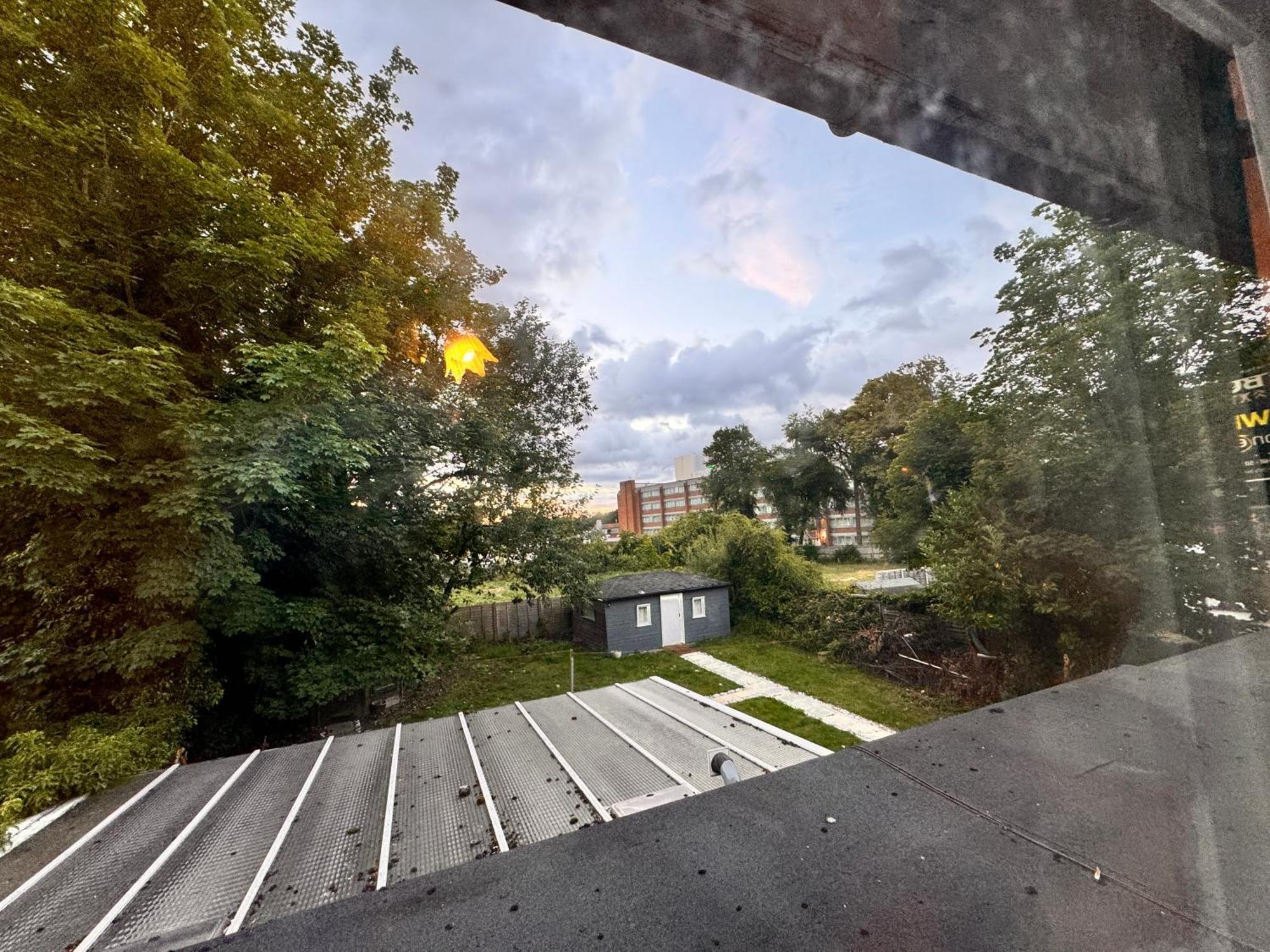 All Seasons Gatwick Guest House & Parking Horley Exterior foto